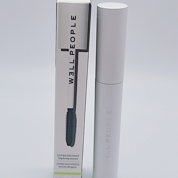 Well People Expressionist Lengthening Mascara - Picture 2 of 6